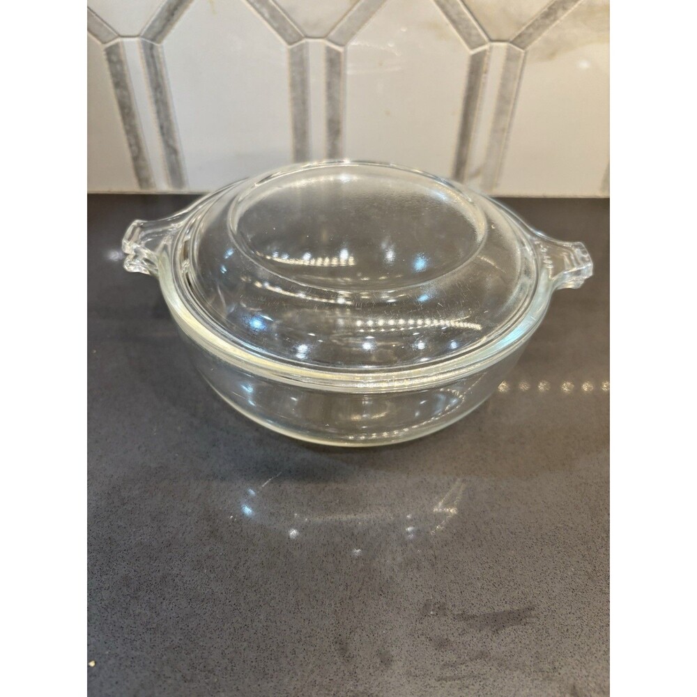 Pyrex Casserole Dish Clear 20 oz Round Glass 019 with 681-C-35 Lid